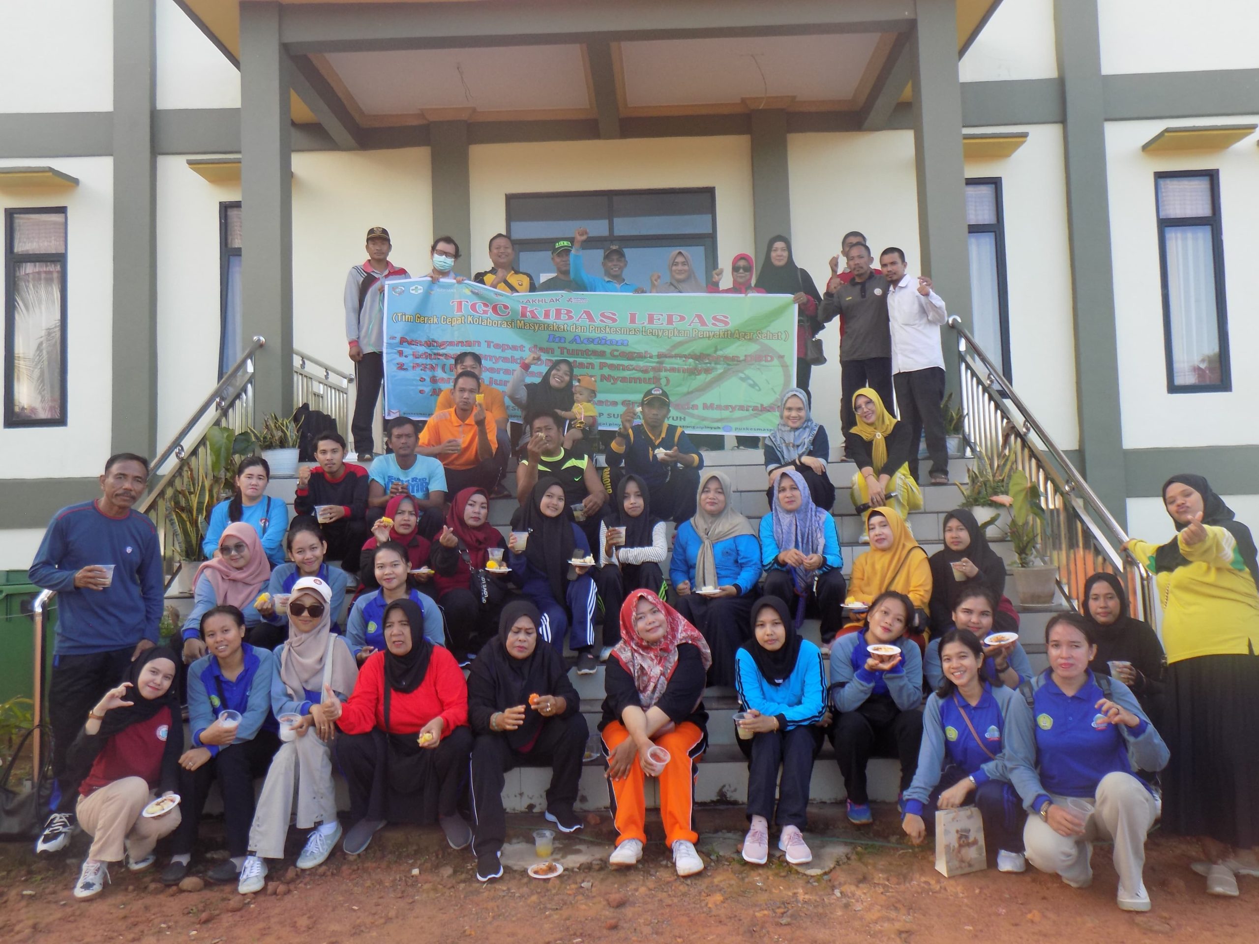 GERMAS (Gerakan Masyarakat Hidup Sehat) Desa Galang Bersama Mahasiswa KKM Sungai Pinyuh IKIP PGRI Pontianak 2023