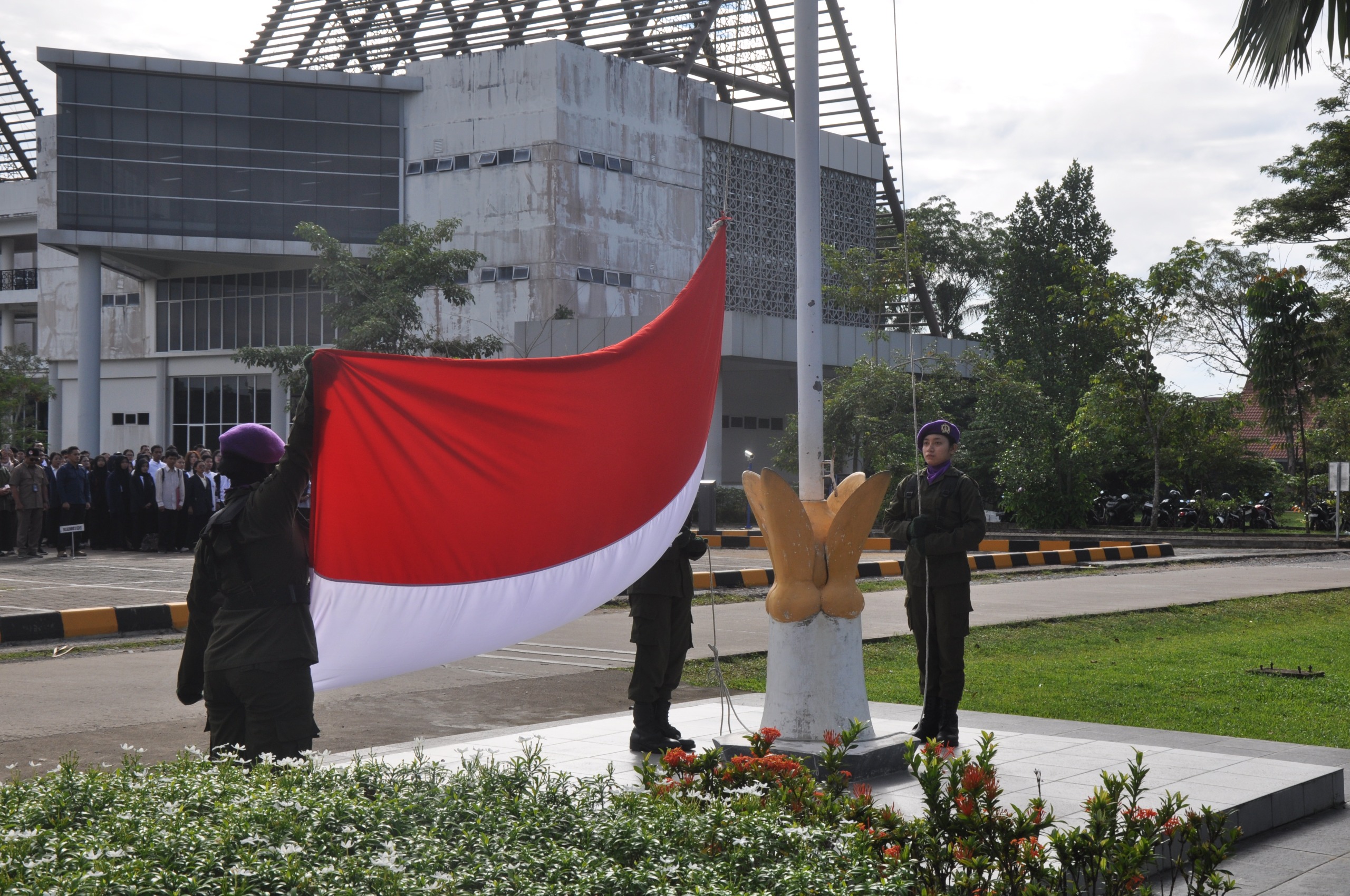 Civitas Akademika UNTAN Gelar Upacara Peringatan Hari Kesaktian Pancasila